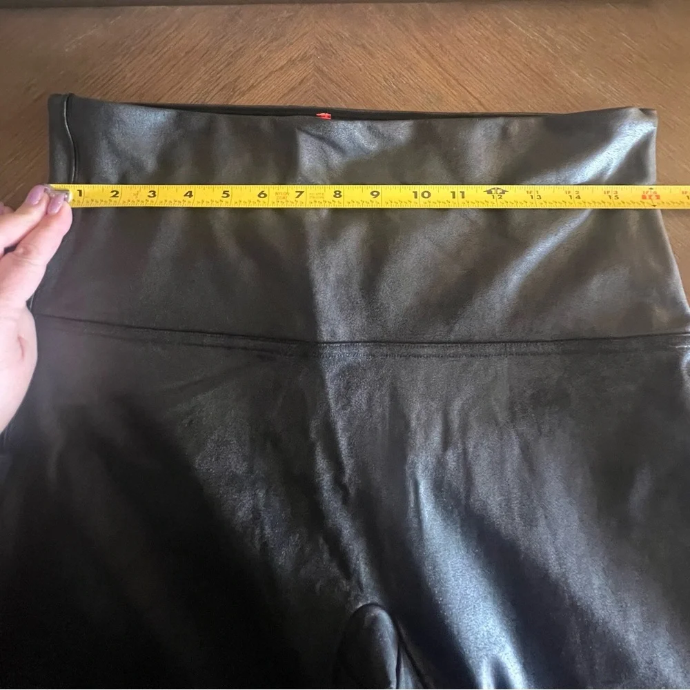 SPANX Faux Leather Leggings Black Plus Size 2X - Picture 4 of 9